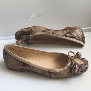 Stuart Weitzman leather ballerina flats